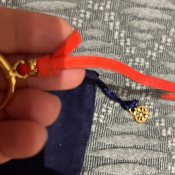 Tory Burch leather bracelet - Picture 4 of 4